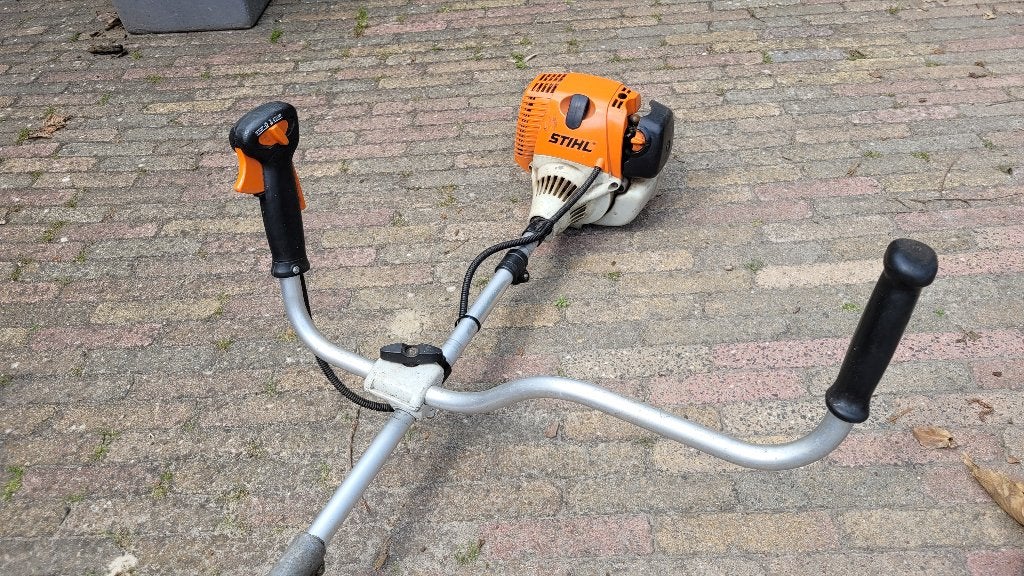 Stihl combi bosmaaier, KM130 incl. Helm, Ophalen, Gebruikt, Benzine, STIHL