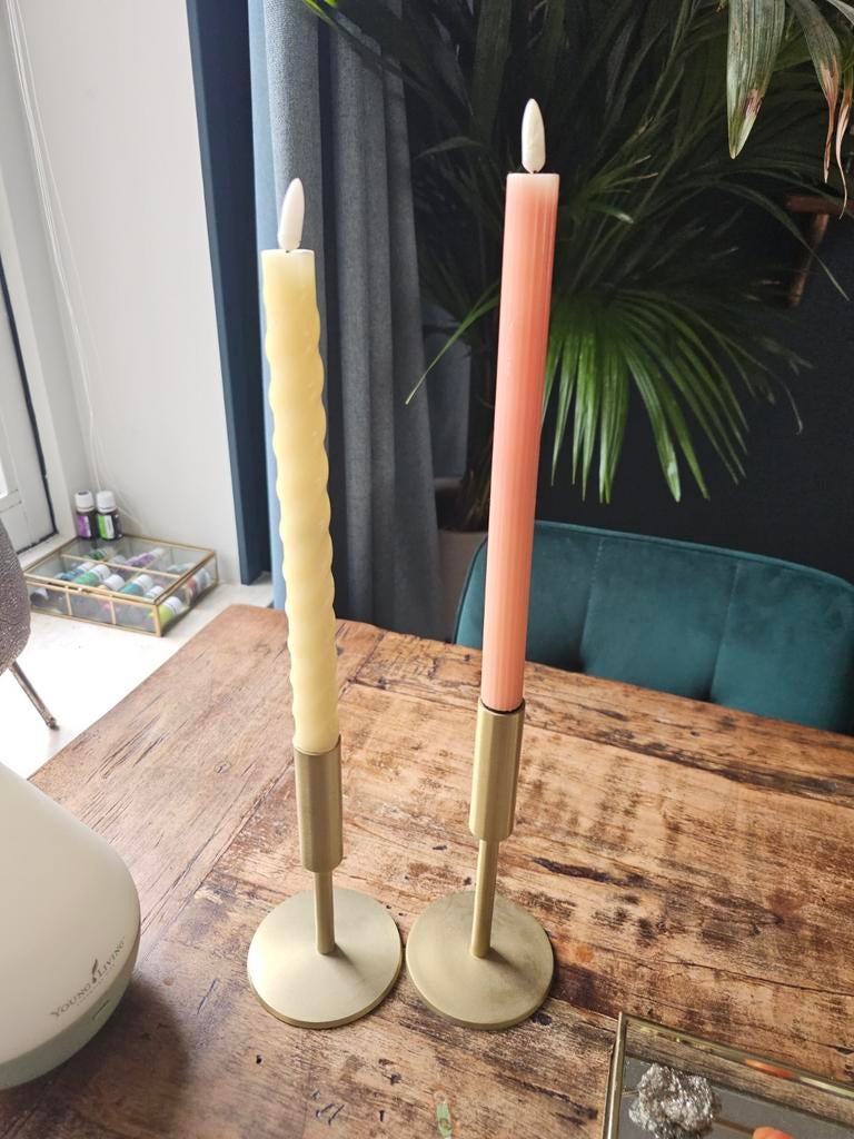 2 kandelaars met elektrische kaarsen, Ophalen, Overige materialen, Minder dan 25 cm