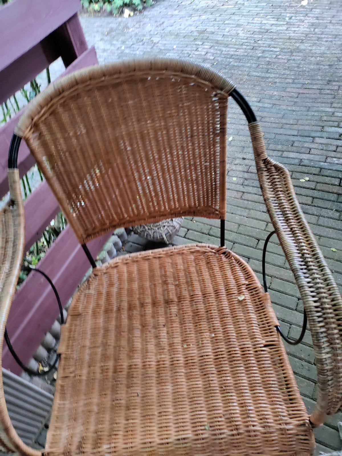 Rieten stoel met ijzeren onderstel binnen buiten, Ophalen of Verzenden, Rotan