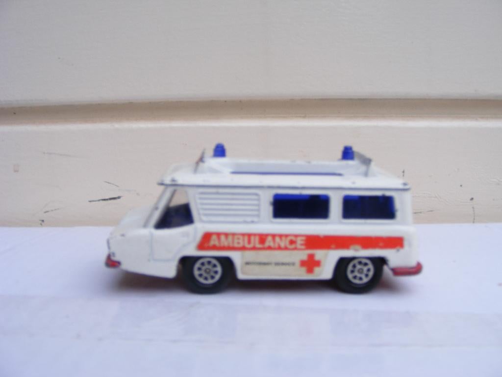 Motorway ambulance, corgi 1/43, Ophalen of Verzenden, Gebruikt, Auto, Corgi