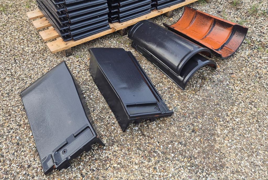 Nelkamp Nibra G10 Gevelpannen & Nokvorsten, Doe-het-zelf en Verbouw, Dakpannen en Dakbedekking, Ophalen, Steen of Klei, Zwart