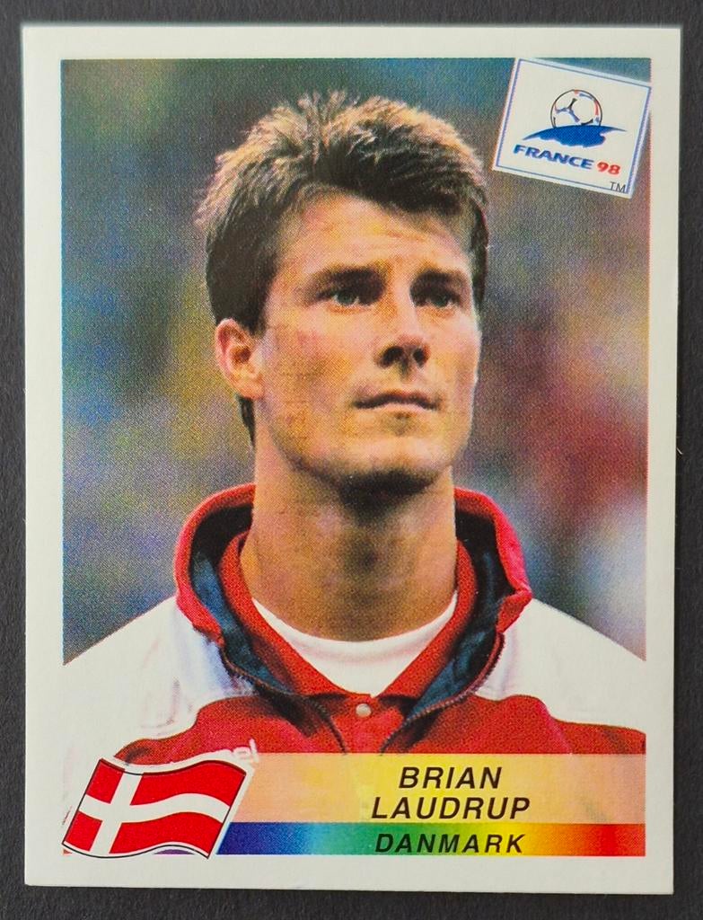 Panini sticker Brian Laudrup - Denemarken, WK 98, Ophalen of Verzenden, Zo goed als nieuw, Buitenlandse clubs, Poster, Plaatje of Sticker