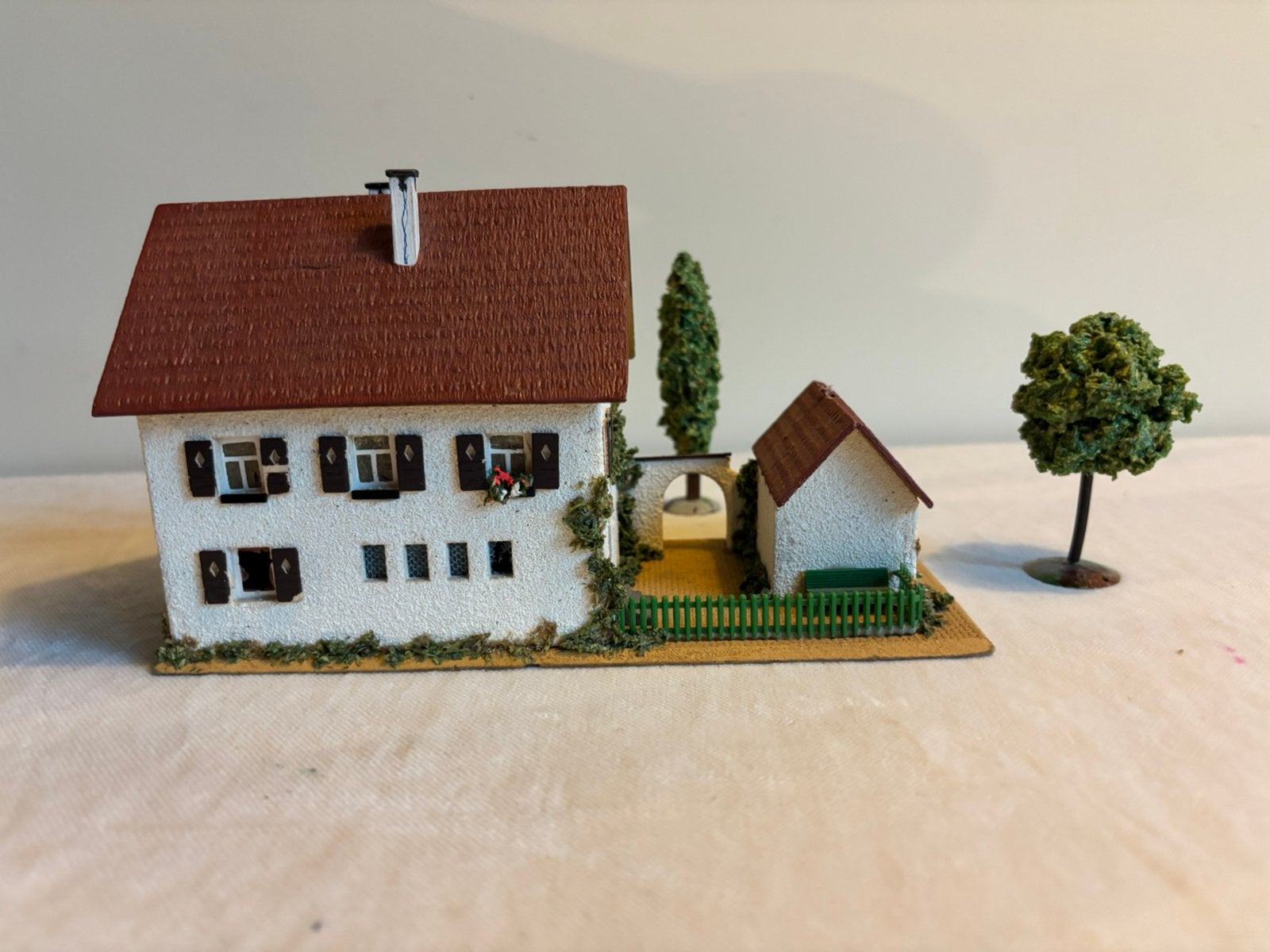 Vintage Faller spoor H0 huis met winkel., Overige merken, Gelijkstroom of Wisselstroom, Brug, Tunnel of Gebouw, Ophalen of Verzenden