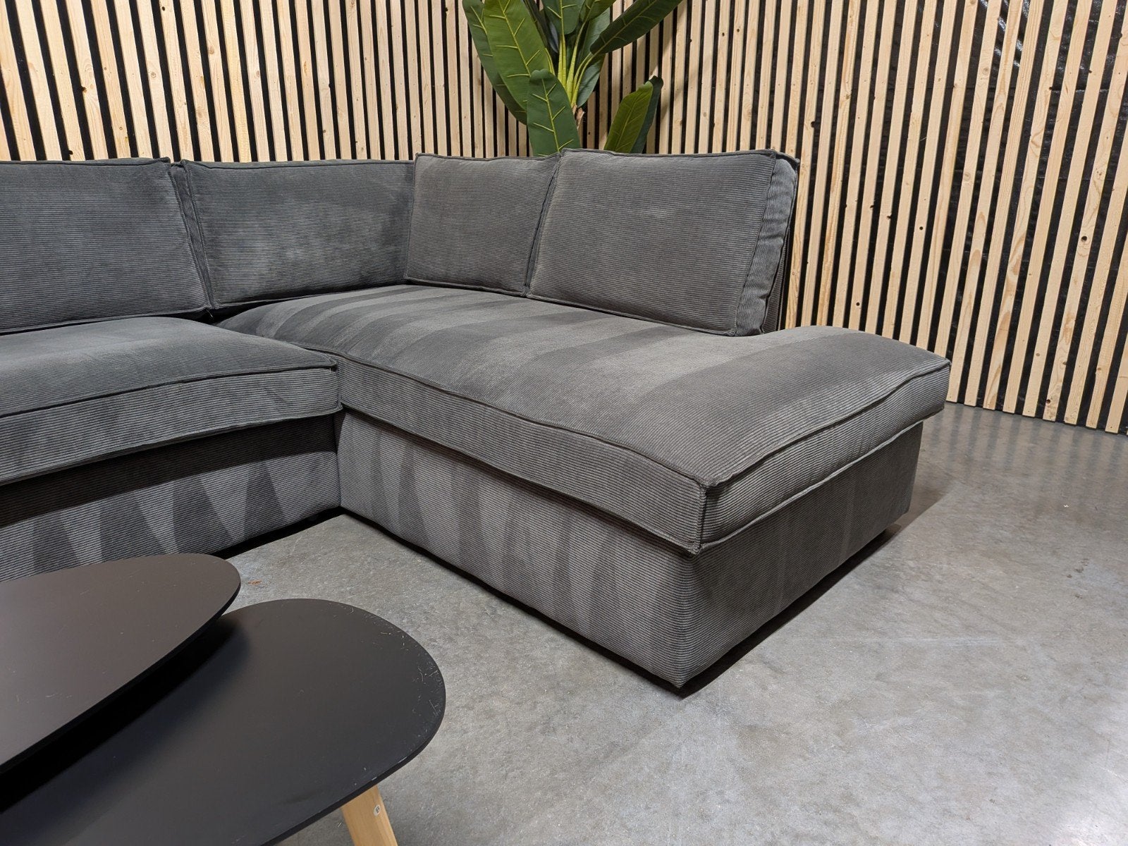 Foto 3 van WOOOD 'Thomas' Ribstof Hoekbank Grijs - Gratis Bezorging