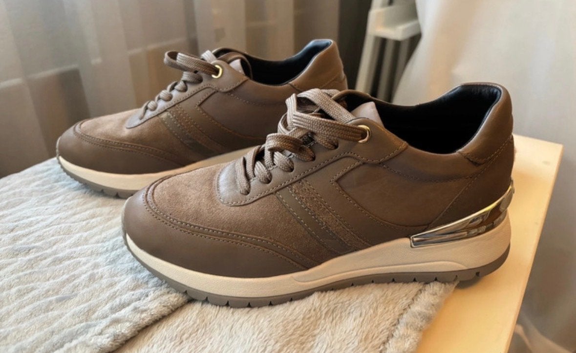 Geox Respira Sneakers - Bruin - Maat 37 - nieuw, Kleding | Dames, Ophalen of Verzenden, Zo goed als nieuw, Bruin, Sneakers of Gympen