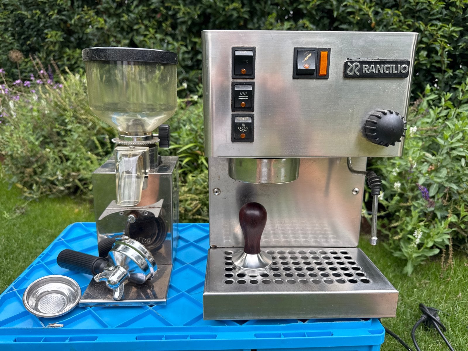 Rancilio Silvia Espressomachine met koffiemaler, Gebruikt, Espresso apparaat, Gemalen koffie, Ophalen