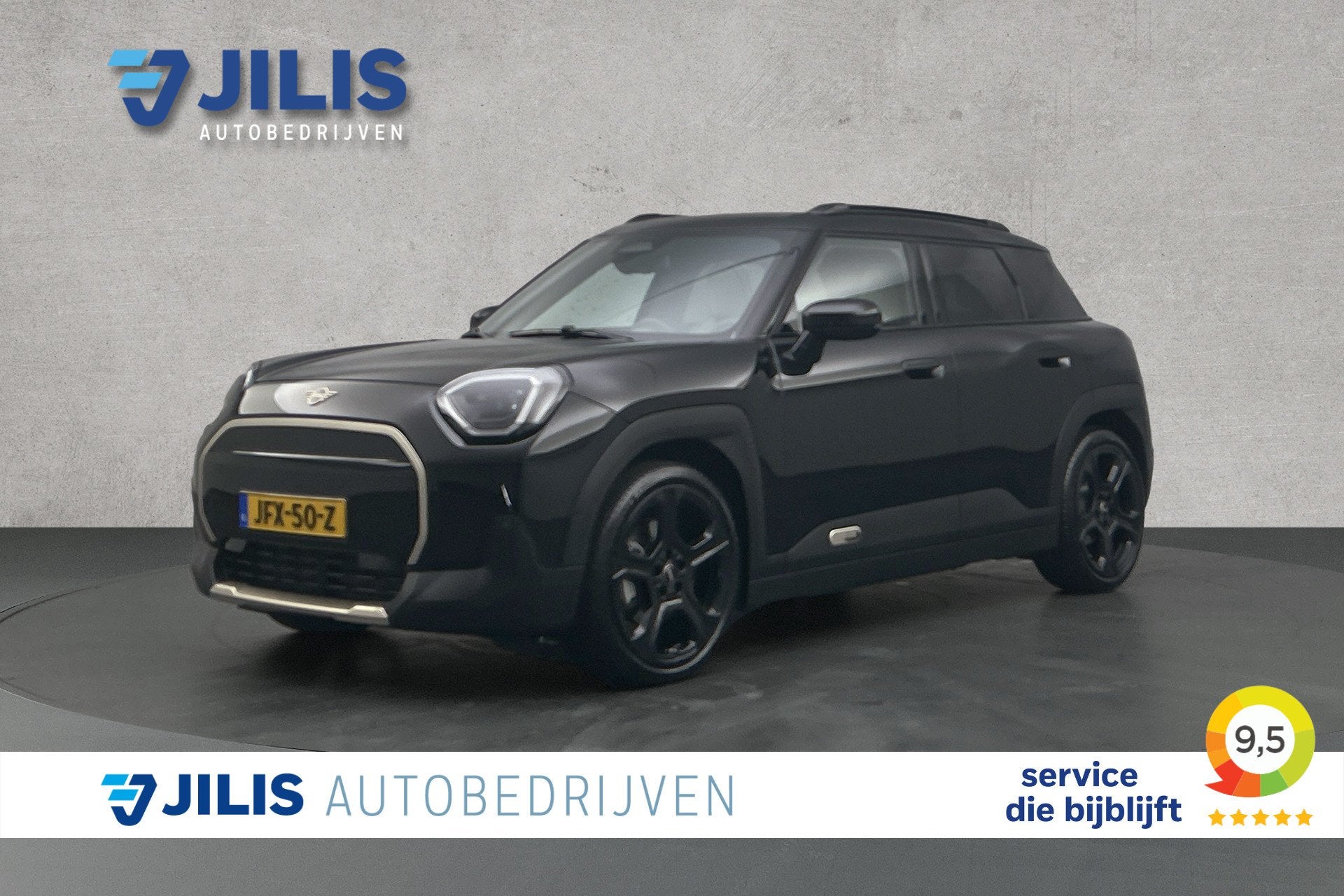 MINI Aceman E Favoured M 42.5 kWh | Panoramadak | Camera | L, Gebruikt, Met garantie (alle), Zwart, 184 pk