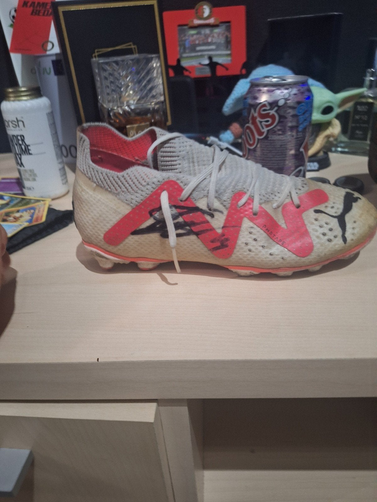 Gesigneerde voetbalschoen Sem Stijn van Feyenoord, Ophalen of Verzenden, Gebruikt, Schoenen