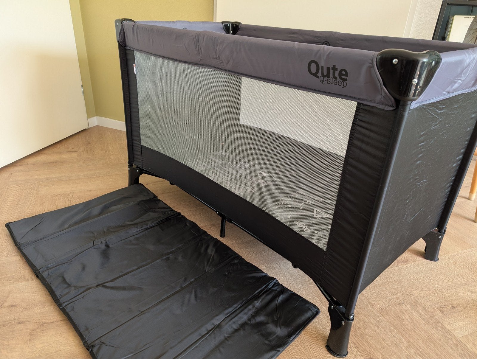 Qute babybedje/camingbedje, Ophalen, Zo goed als nieuw, Minder dan 140 cm, Minder dan 70 cm