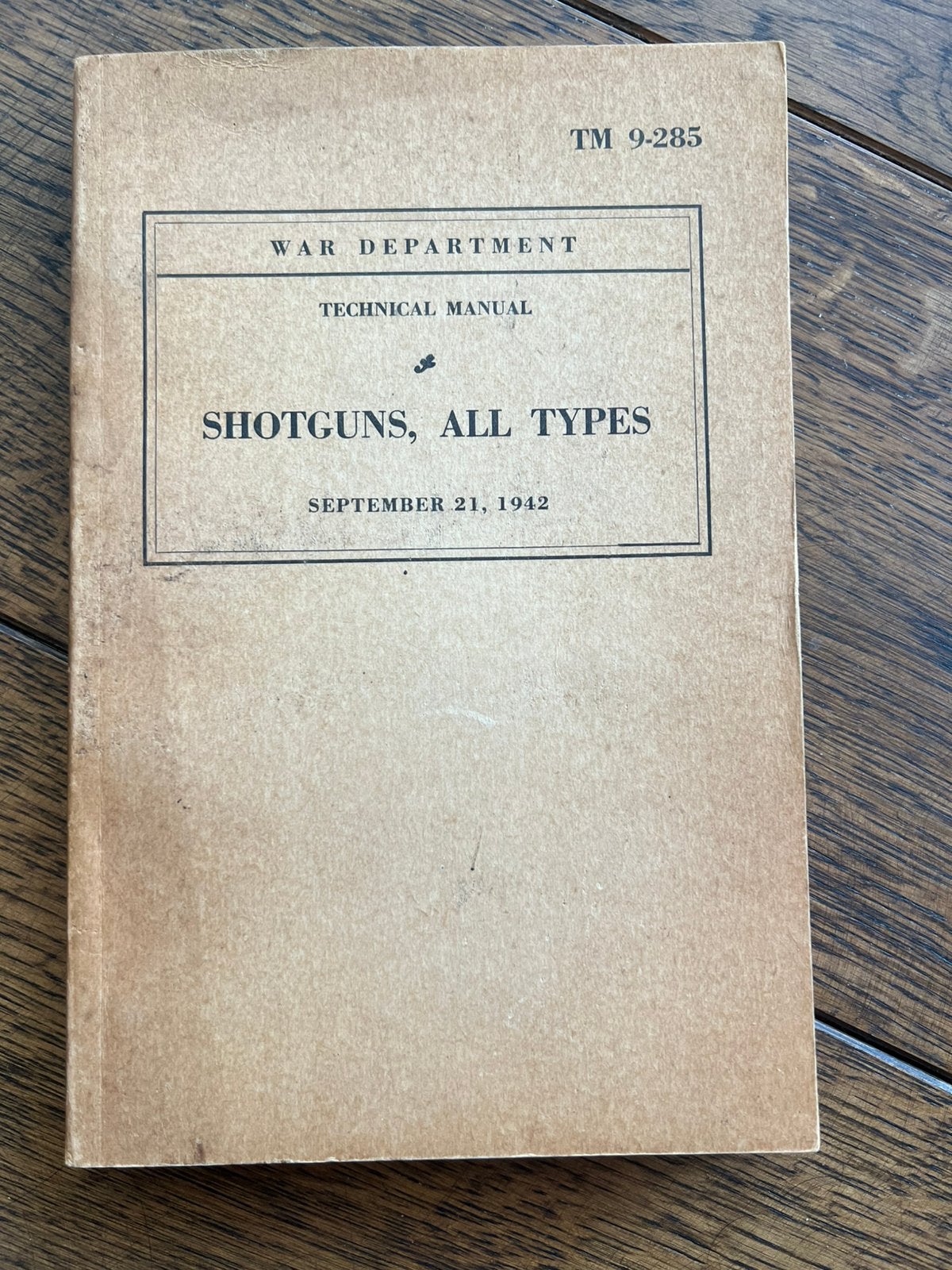 WO2 Amerikaans voorschrift shotguns USMC 1942 wapens, Verzamelen, Amerika, Verzenden, Boek of Tijdschrift