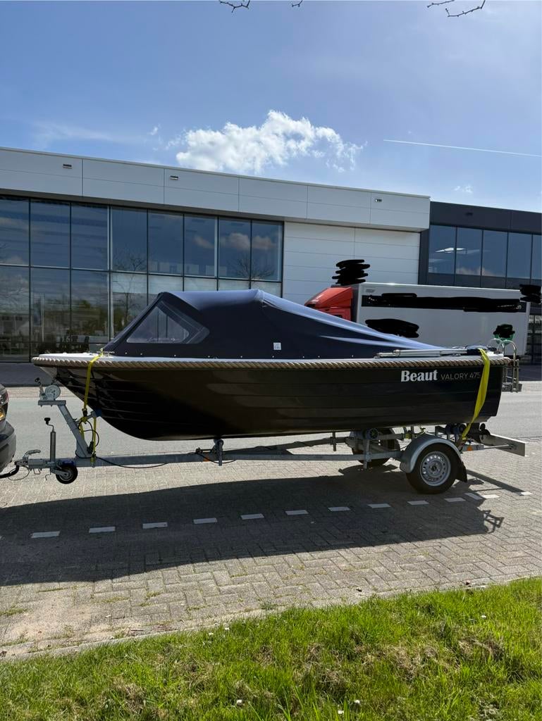 Valory 475 sloep (2021) – luxe uitgevoerd en vaarklaar!, Watersport en Boten, Ophalen, Zo goed als nieuw, Buitenboordmotor, Polyester