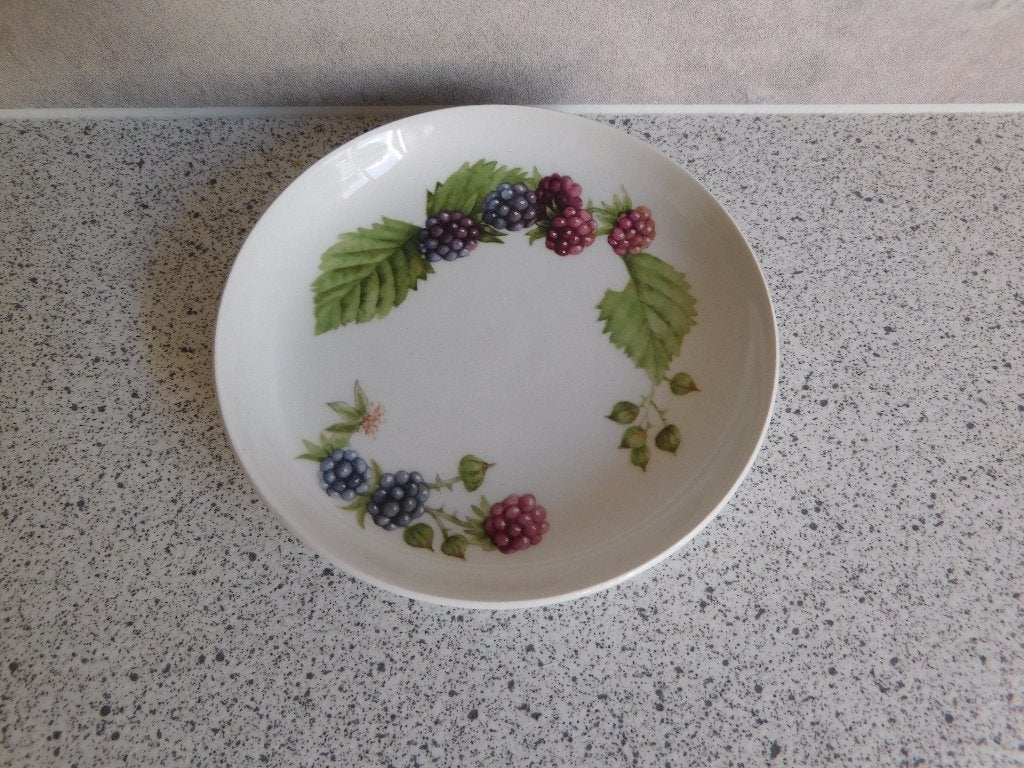 Bord 10 cm. Braam Bosvruchten Wedgwood Marjolein Bastin, Landelijk/Boerenbont, Ophalen of Verzenden, Zo goed als nieuw, Bord(en)