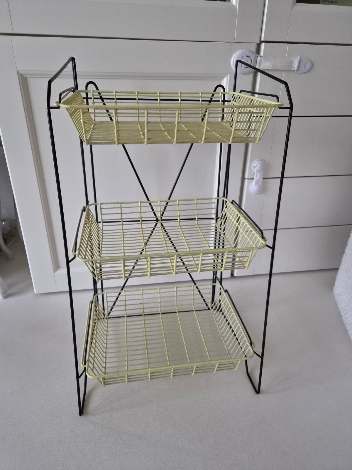 Vintage Tomado draadmanden rek met 3 manden - geel en zwart, Ophalen, Vintage, Gebruikt, Meerkleurig