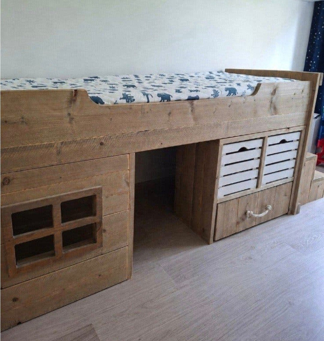 Steigerhouten hoogslaper met speelhuisje en opbergruimte, Ophalen, Eenpersoons, Bruin, Steigerhout