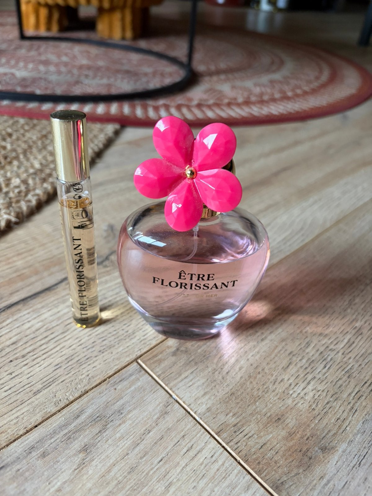 Parfum Être florissant parfum en een polsroller, Ophalen of Verzenden, Zo goed als nieuw