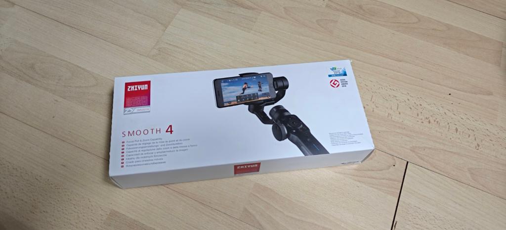 Zhiyun Smooth 4 Smartphone Gimbal, Ophalen of Verzenden, Gebruikt, Minder dan 150 cm, Overige typen