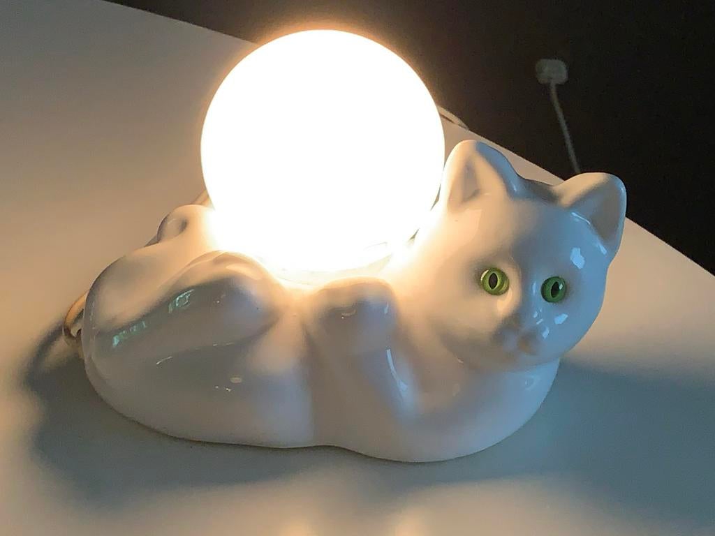 Vintage kattenlamp poezenlamp keramiek met glazen bol, Ophalen of Verzenden, Zo goed als nieuw