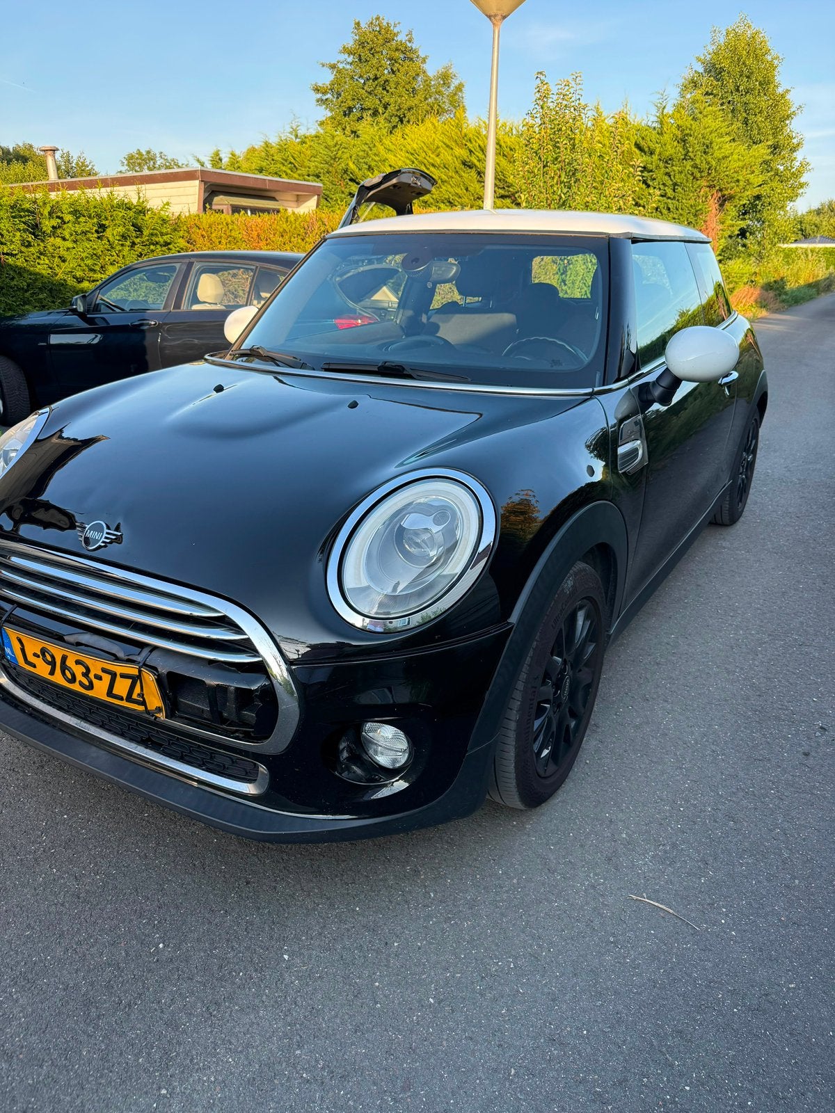 Mini 1.5 Cooper 2015 Zwart, Voorwielaandrijving, 136 pk, Euro 6, 4 stoelen