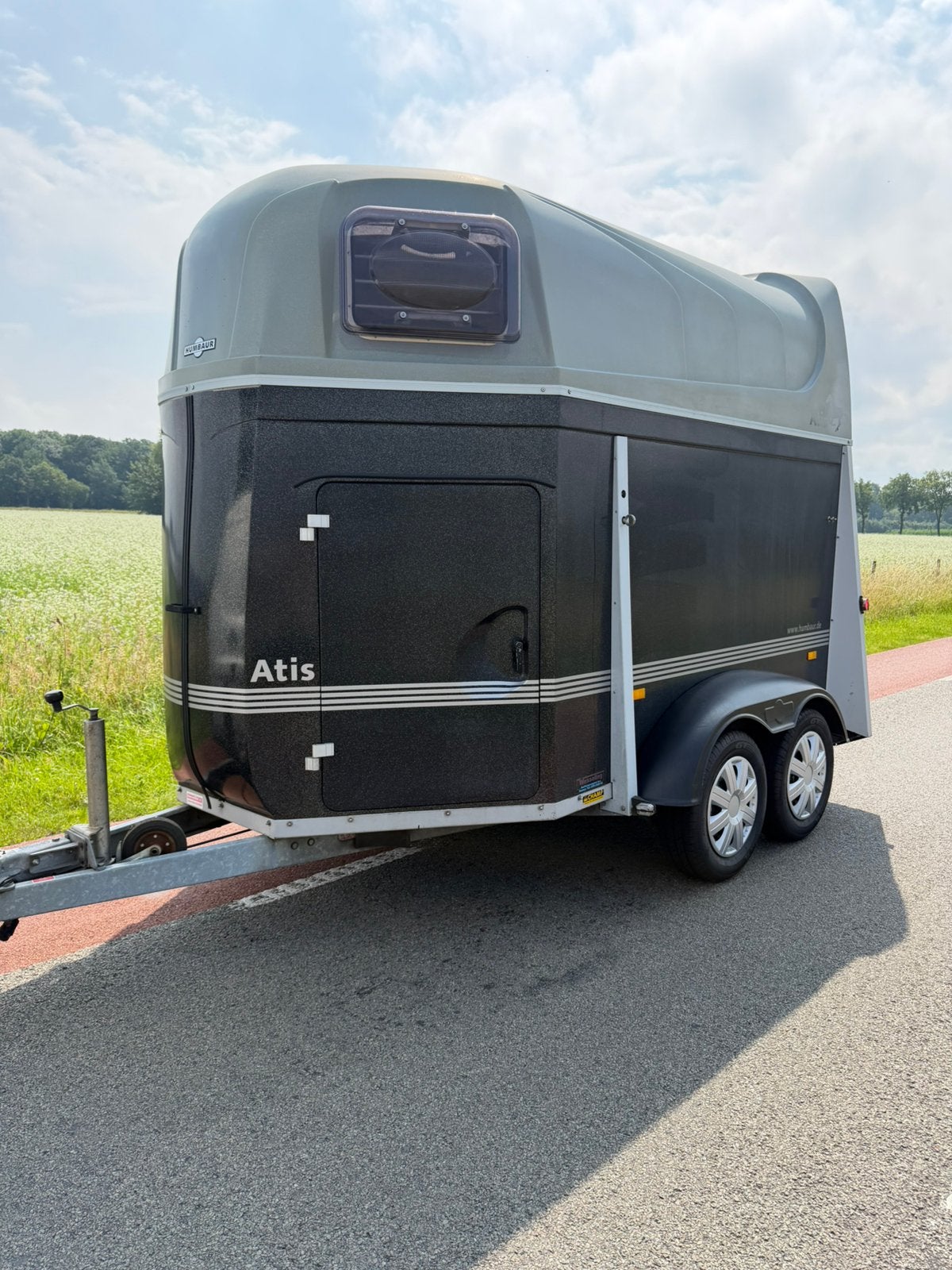Humbaur atis polyester aluminium bodem, Ophalen of Verzenden, Zo goed als nieuw, Aluminium, 2-paards trailer