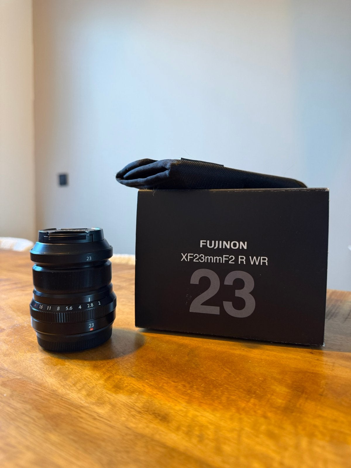 Fujifilm XF 23mm F2 R WR + filters, Ophalen, Fujifilm, Autofocus, Zo goed als nieuw