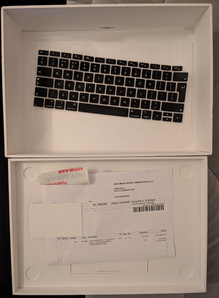 Foto 3 van MacBook Air 2020 - Zo goed als nieuw