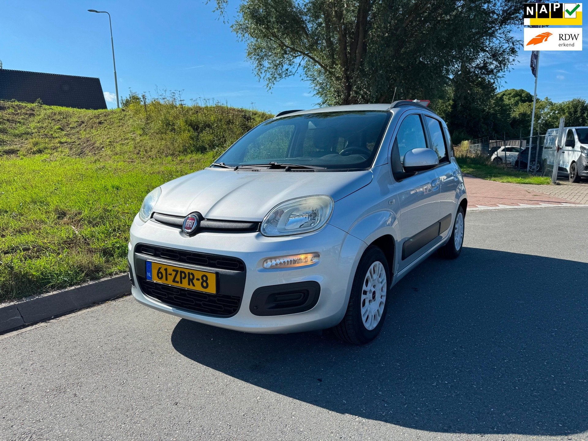 Fiat Panda 0.9 TwinAir Lounge Trekhaak Airco 5 persoons, Auto's, Euro 5, Gebruikt, 31 €/maand, Panda