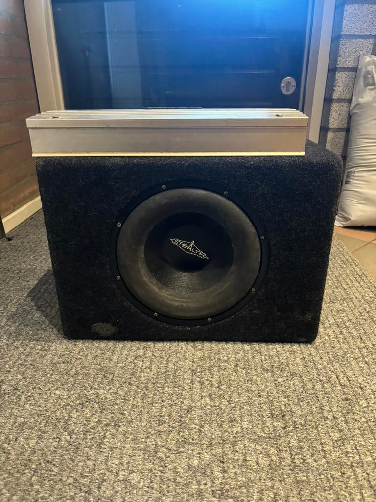Subwoofer + versterker, Ophalen of Verzenden, Zo goed als nieuw