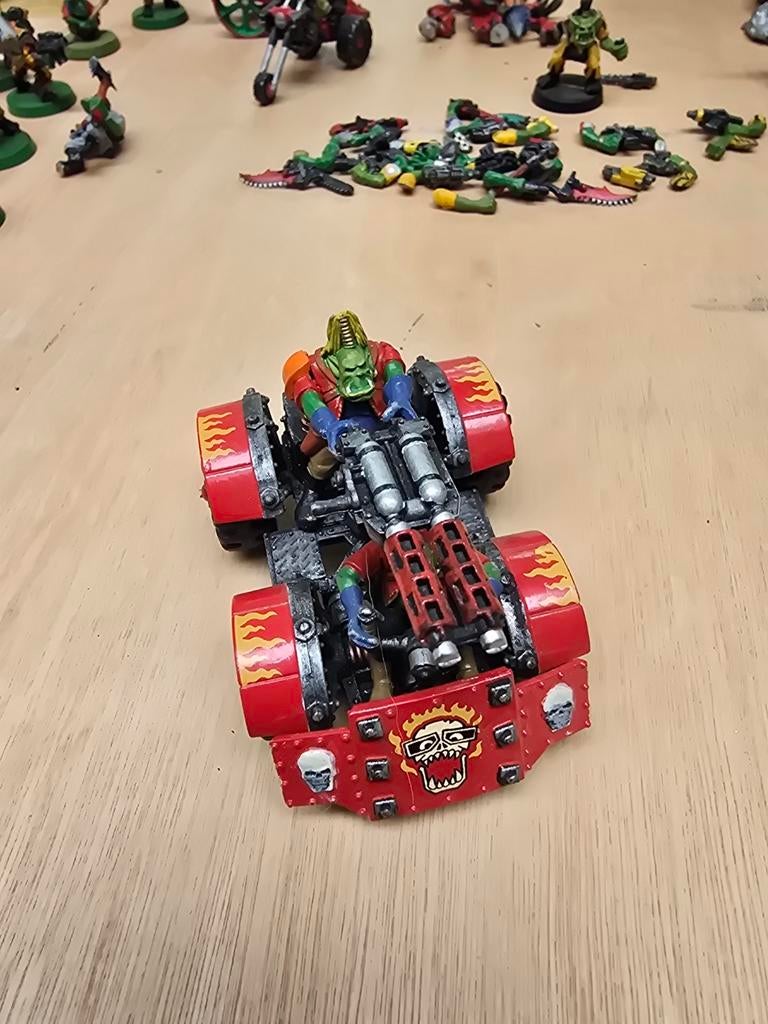 Warhammer 40k Ork warbuggy, Ophalen of Verzenden, Warhammer