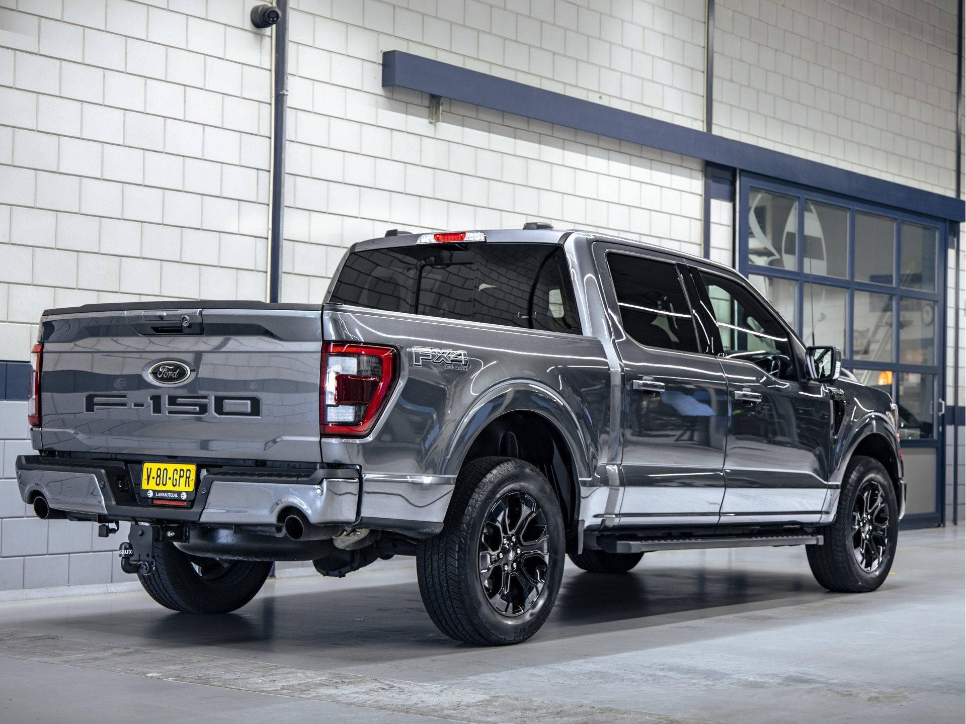 Ford USA F-150 5.0 V8 SuperCrew Lariat | Carbonized Grey, Automaat, Dealer onderhouden, 5030 cc, Gebruikt