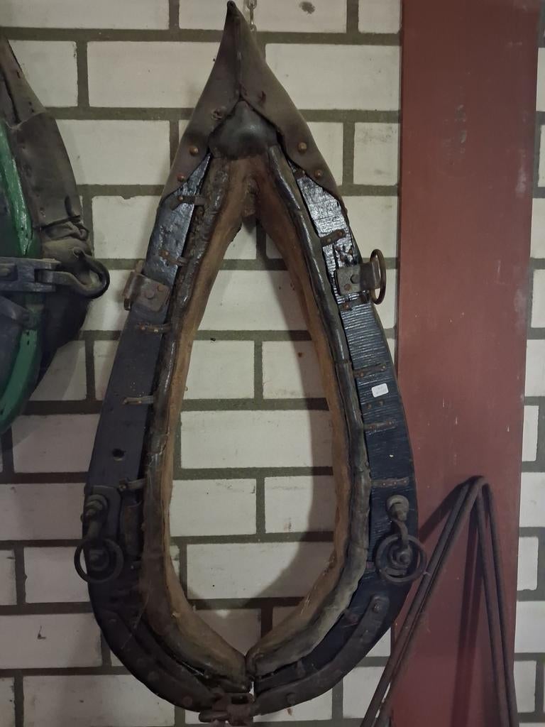 Paarden hamen, Ophalen