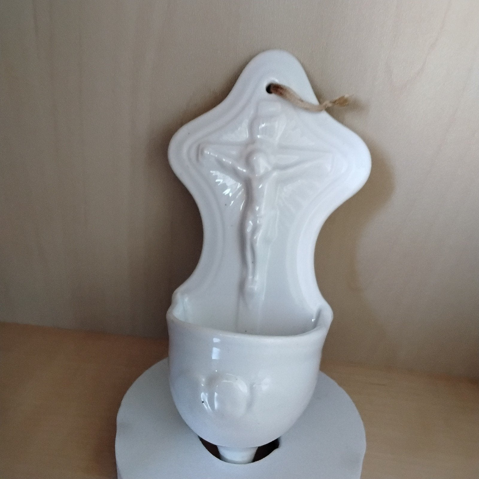 Porseleinen wijwater bakje Society Ceramique Maestricht, Antiek en Kunst, Ophalen of Verzenden