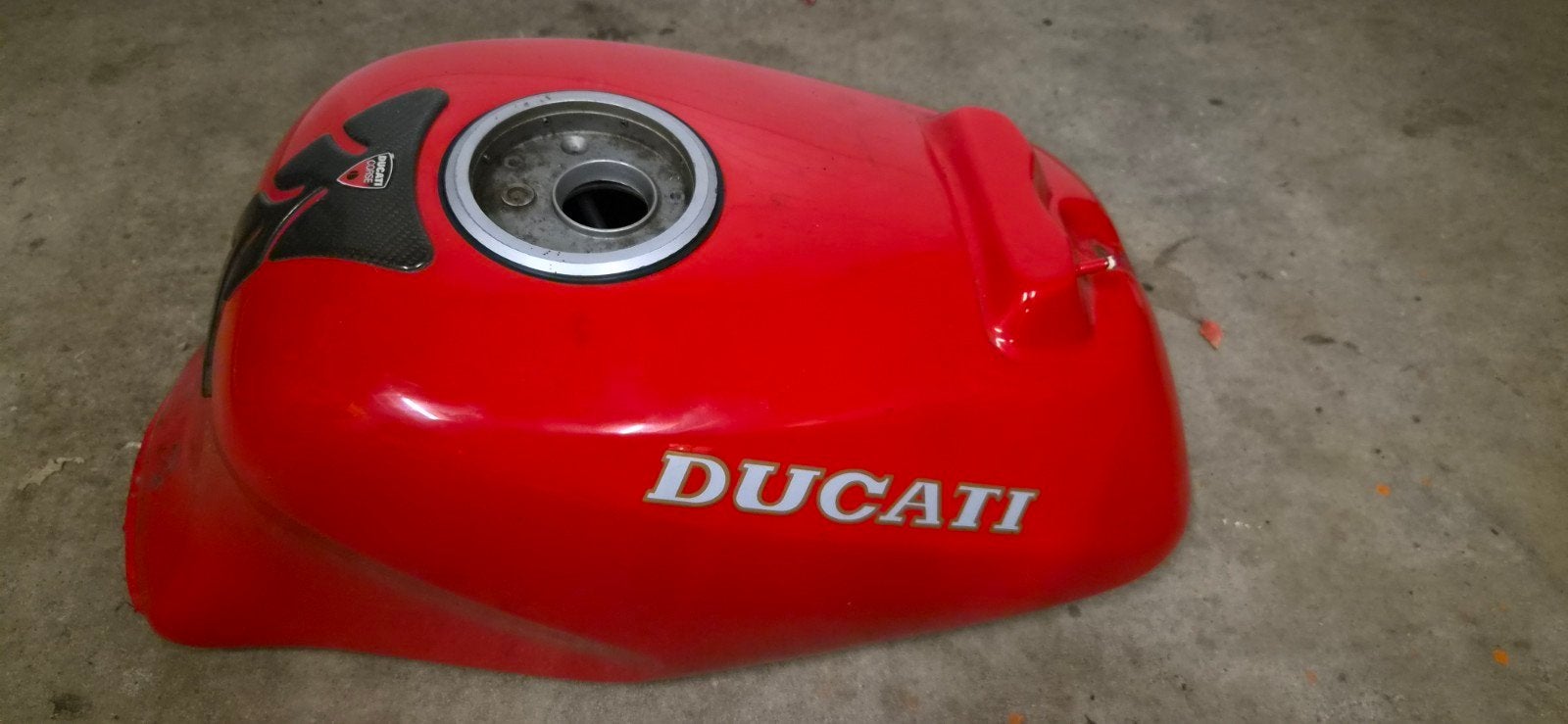 Ducati 600 750 900 SS Supersport benzine tank, Motoren, Ophalen of Verzenden