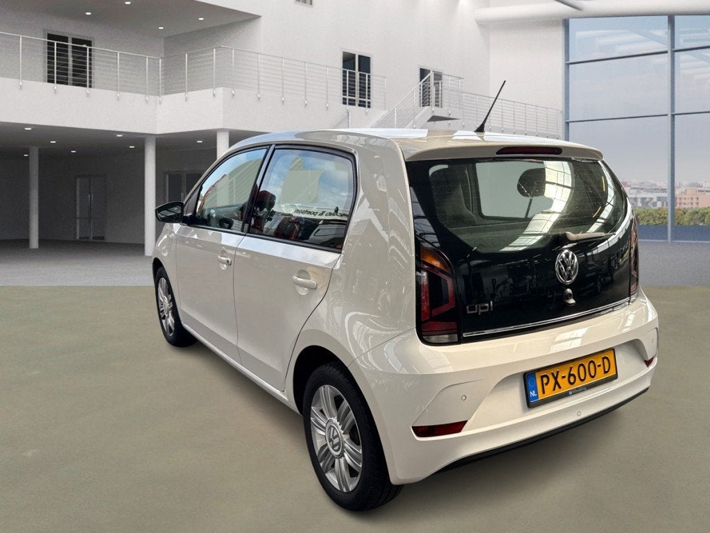 Volkswagen Up! 1.0 BMT high up! / NL AUTO ! / CAMERA / CRUIS, Auto's, Voorwielaandrijving, Dealer onderhouden, Gebruikt, Leder en Stof