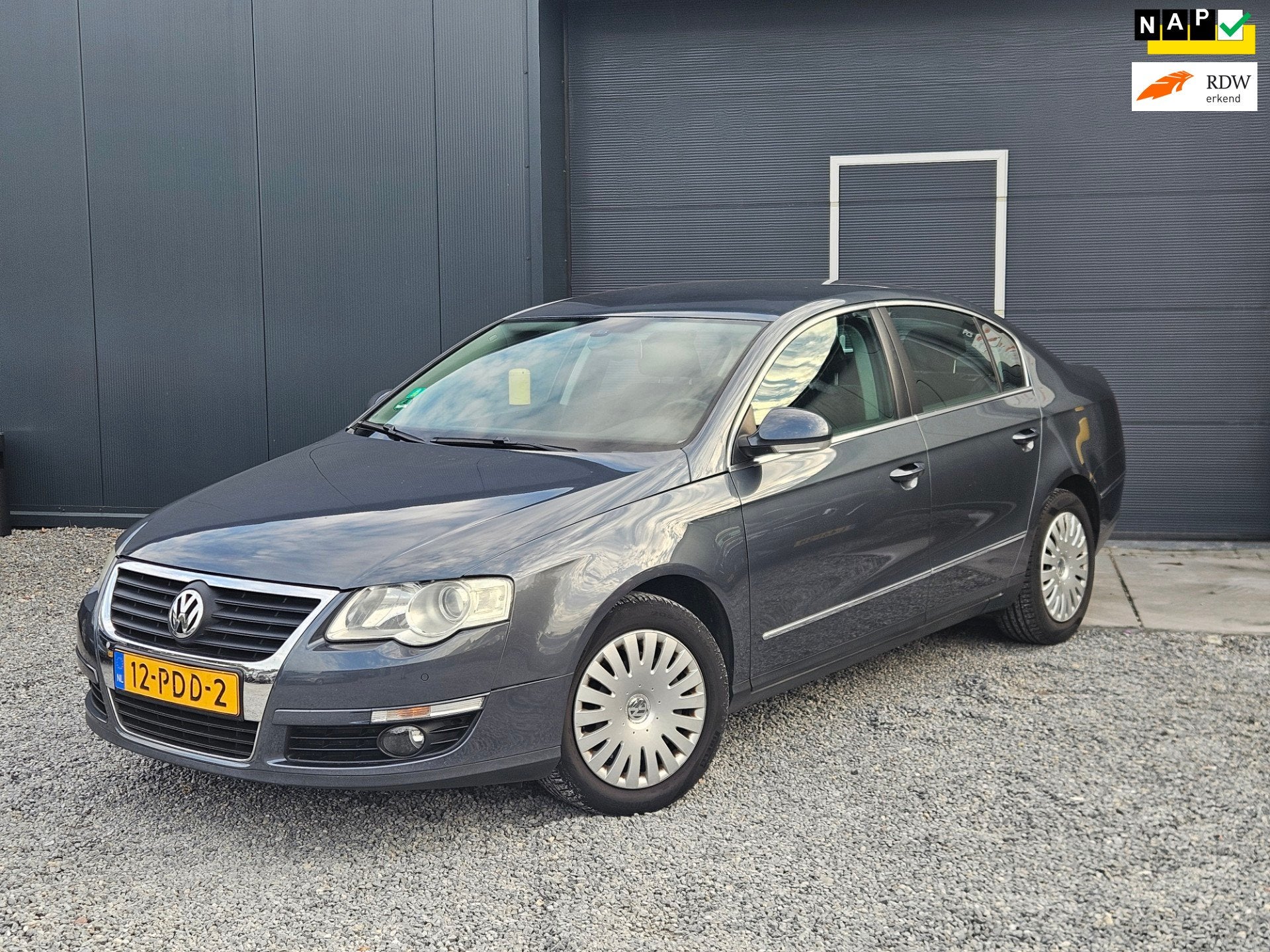 Volkswagen Passat 1.4 TSI Comfortline BlueMotion, Euro 5, Stof, Gebruikt, Zwart