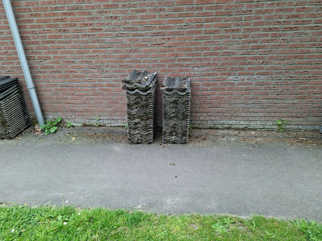 Gratis Dakpannen sneldekkers, Ophalen, Gebruikt, Steen of Klei, Zwart