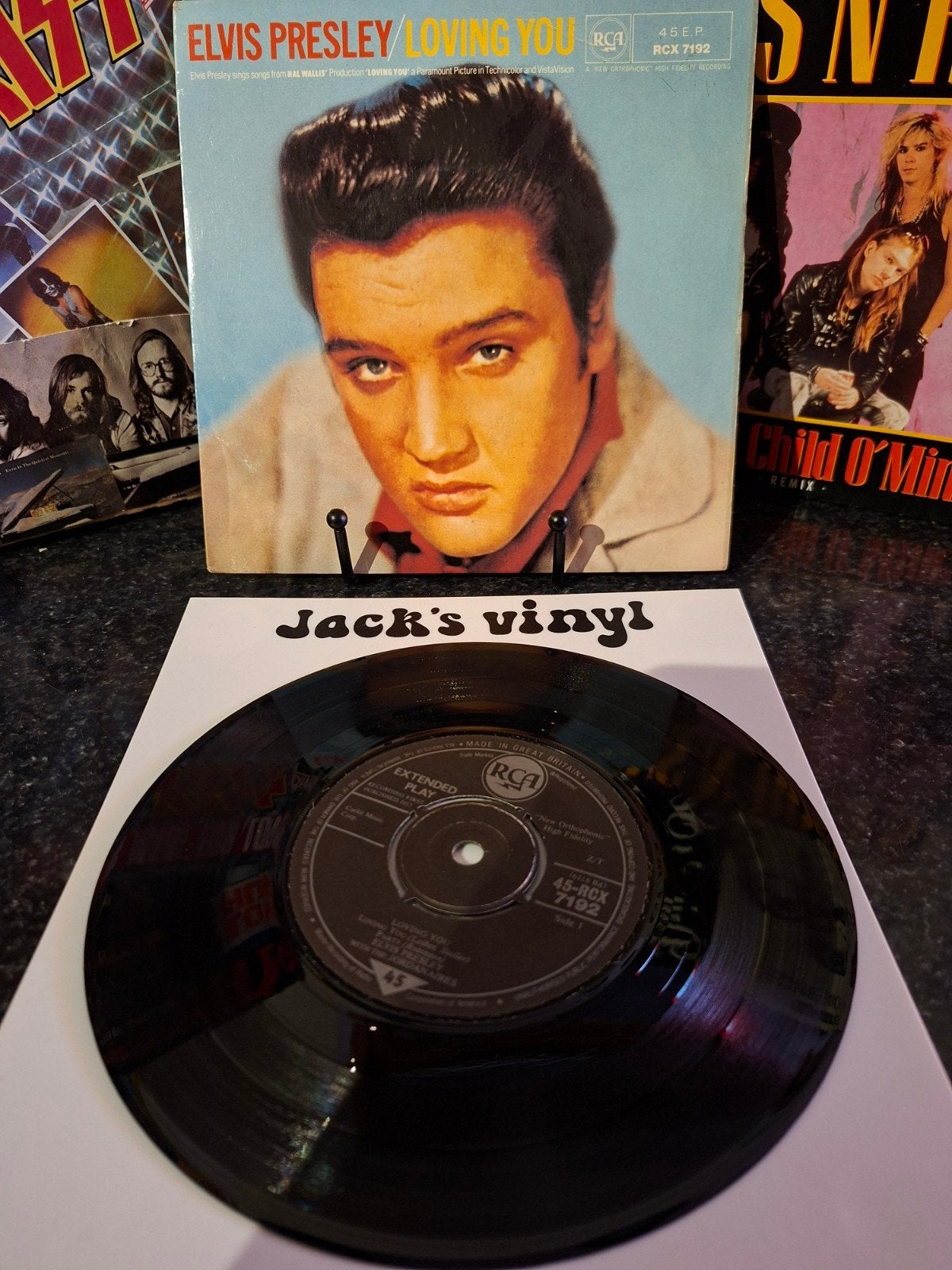 Elvis  Presley  loving you   e.p.   1981, Fotohoes, Ophalen of Verzenden, Gebruikt, EP