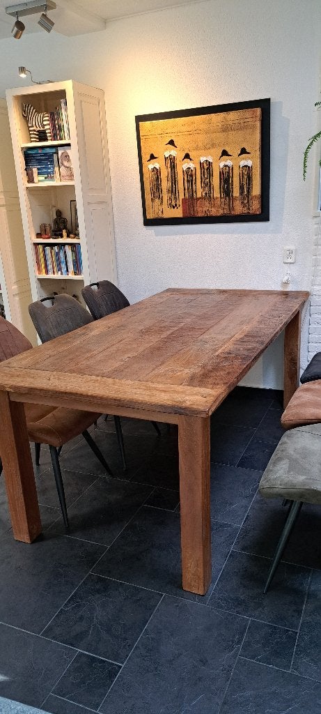 Robuuste en sfeervolle eettafel van eerder gebruikt indoteak, Huis en Inrichting, Teakhout, Gebruikt, Natuurlijk en Robuust van eerder gebruikt teakhout (Indonesië)