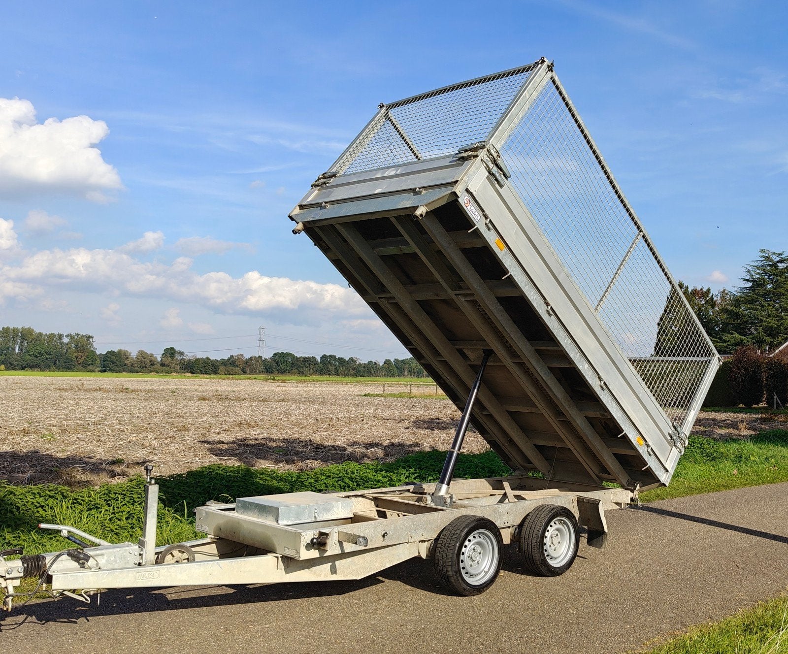 Saris 3 zijdig elektrische kipper loofrekken 330x180 3500kg, Ophalen, Saris, Gebruikt, .