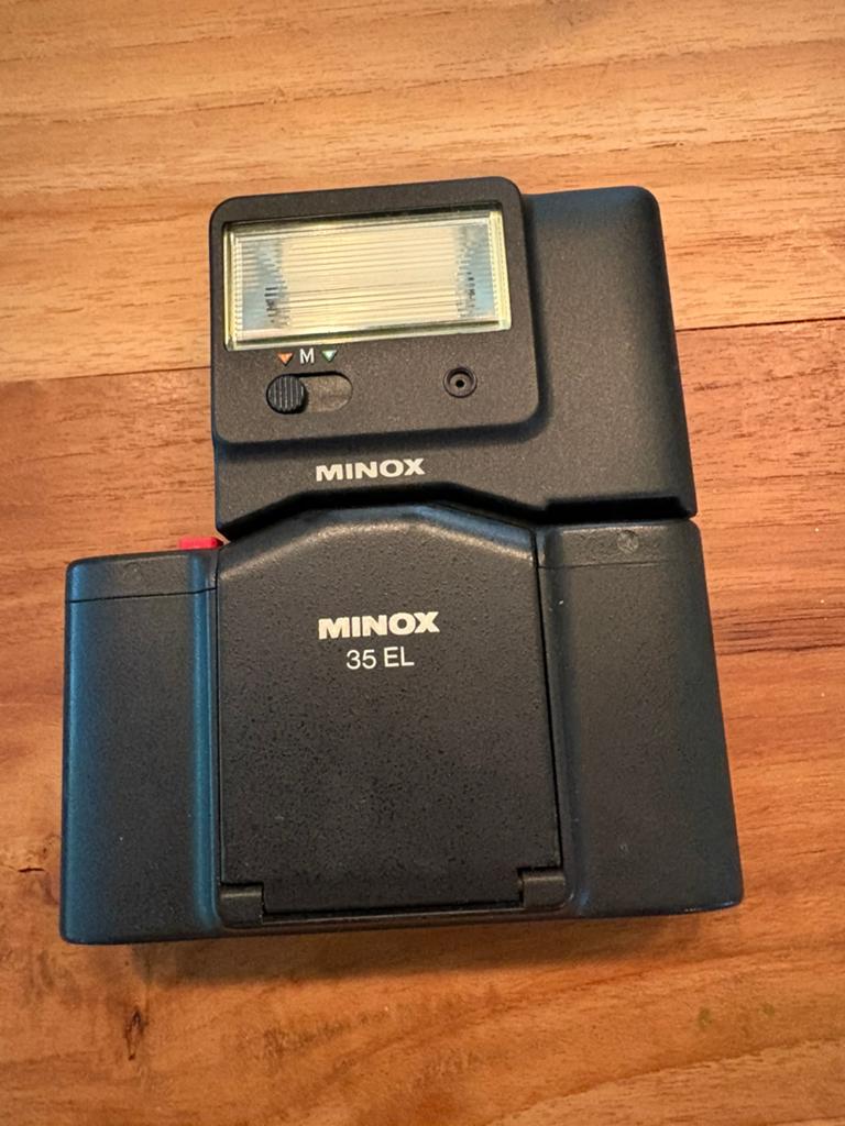 Minox 35 EL met afneembare flitser, Ophalen of Verzenden, Gebruikt, Overige merken