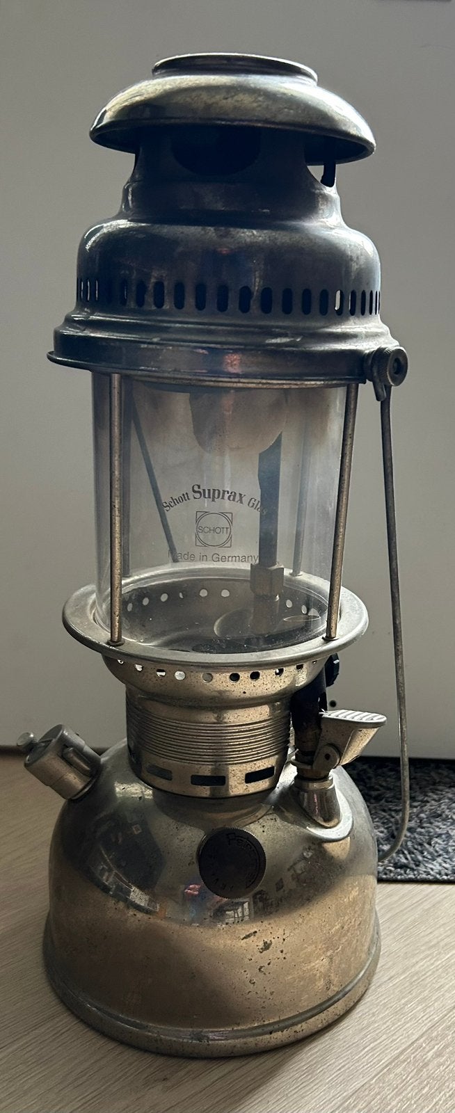 Vintage Petrolite Super 500 CP Automatische Petroleumlamp, Ophalen