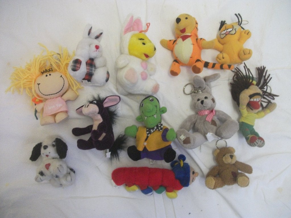 Knuffels: 12 x van pluche lang 13/16 cm, Overige karakters, Overige typen, Ophalen of Verzenden, Zo goed als nieuw