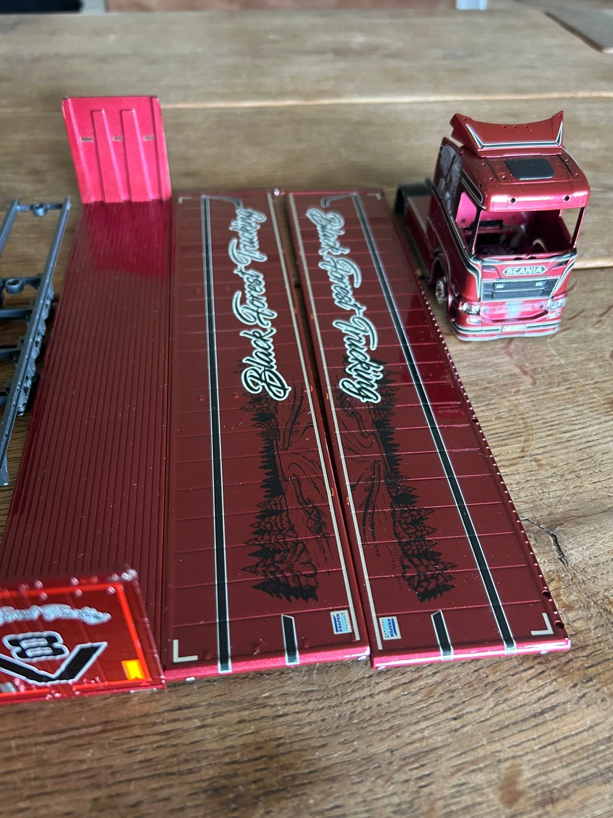 Black forest trucking bouwpakket scania, Kinderen en Baby's, Overige merken, Onderdelen, Zelf te bouwen, Ophalen of Verzenden
