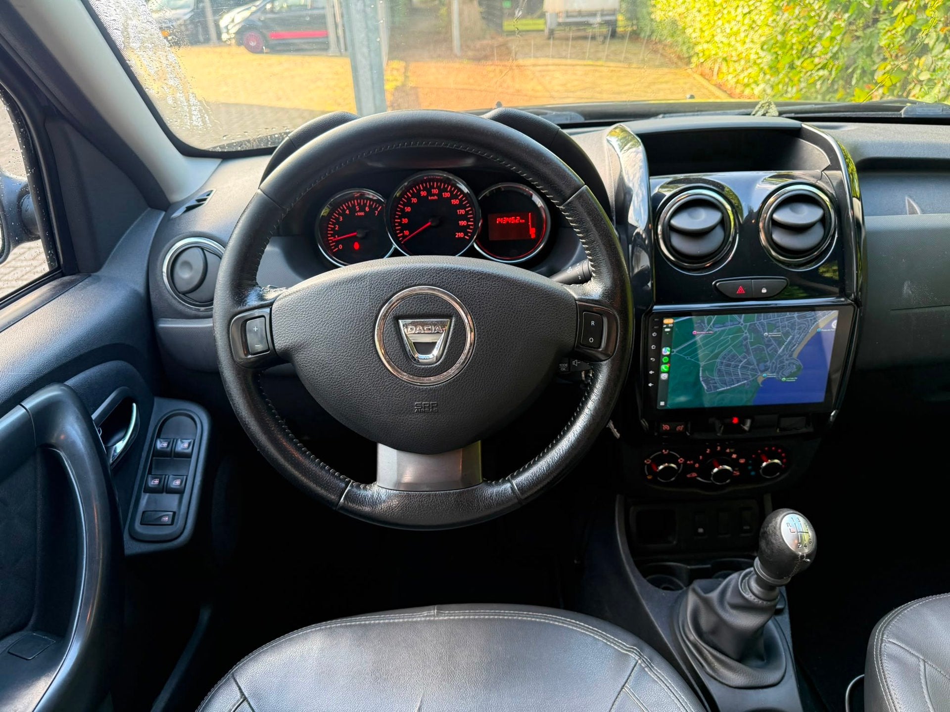 Dacia Duster 1.2 TCe Prestige I Carplay I Stoelverwarming, Voorwielaandrijving, 125 pk, Gebruikt, 4 cilinders