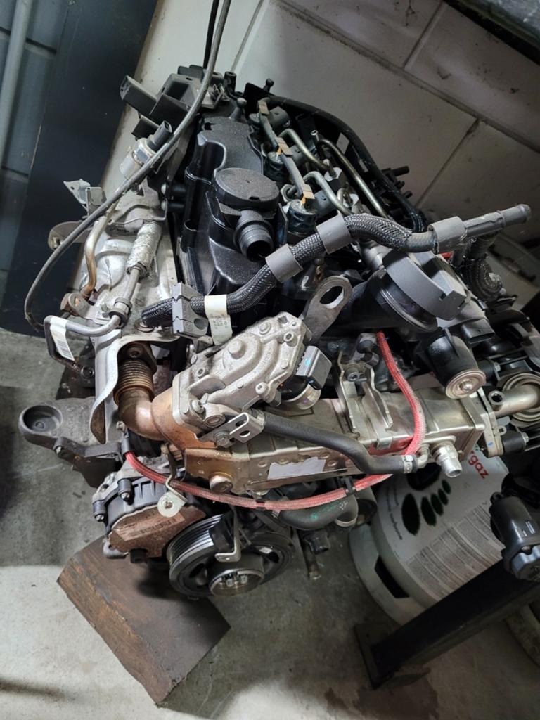Motorblok bmw 1-serie F20-21 diesel 8581147 B37D15, Auto-onderdelen, Ophalen, Gebruikt, BMW
