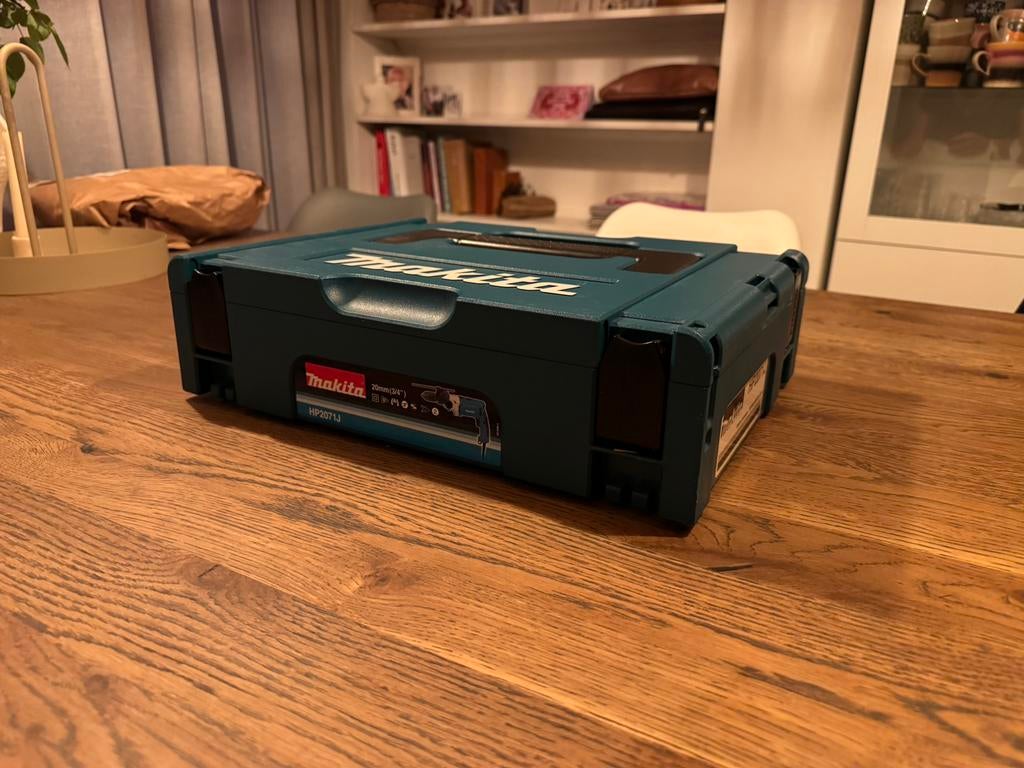 Makita HP2071J Klopboormachine in Mbox NIEUW, 600 watt of meer, Nieuw, Ophalen of Verzenden, Boor- en Schroefmachine