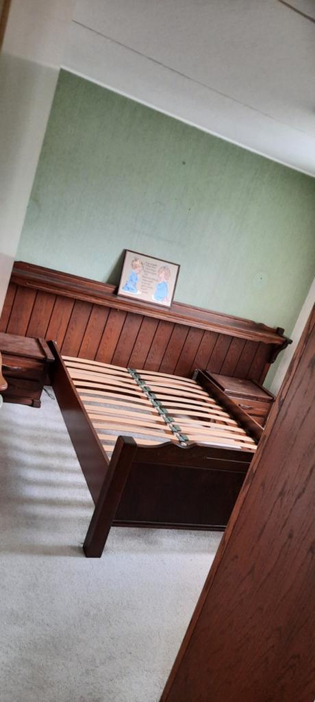 Tweepersoons ledikant met nachtkastjes en kledingkast, Huis en Inrichting, Slaapkamer | Bedden, Ophalen, Gebruikt, Bruin, Tweepersoons
