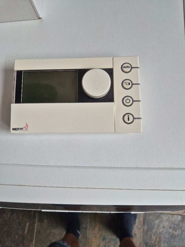 Nefit klok thermostaat, Gebruikt, Minder dan 30 cm, Minder dan 60 cm, Minder dan 200 watt