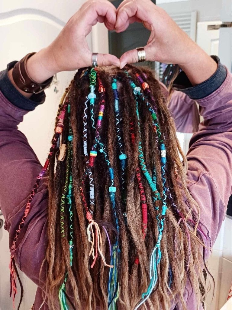 Verschillende leurige accenten dreads/hairwraps te koop!, Ophalen of Verzenden, Nieuw, Pruik of Haarverlenging