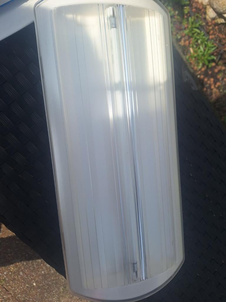 Nog nieuw in doos, maar verouderd noodverlichtingsarmatuur., Ophalen of Verzenden, Nieuw, Detector, Sensor of Melder, Rook