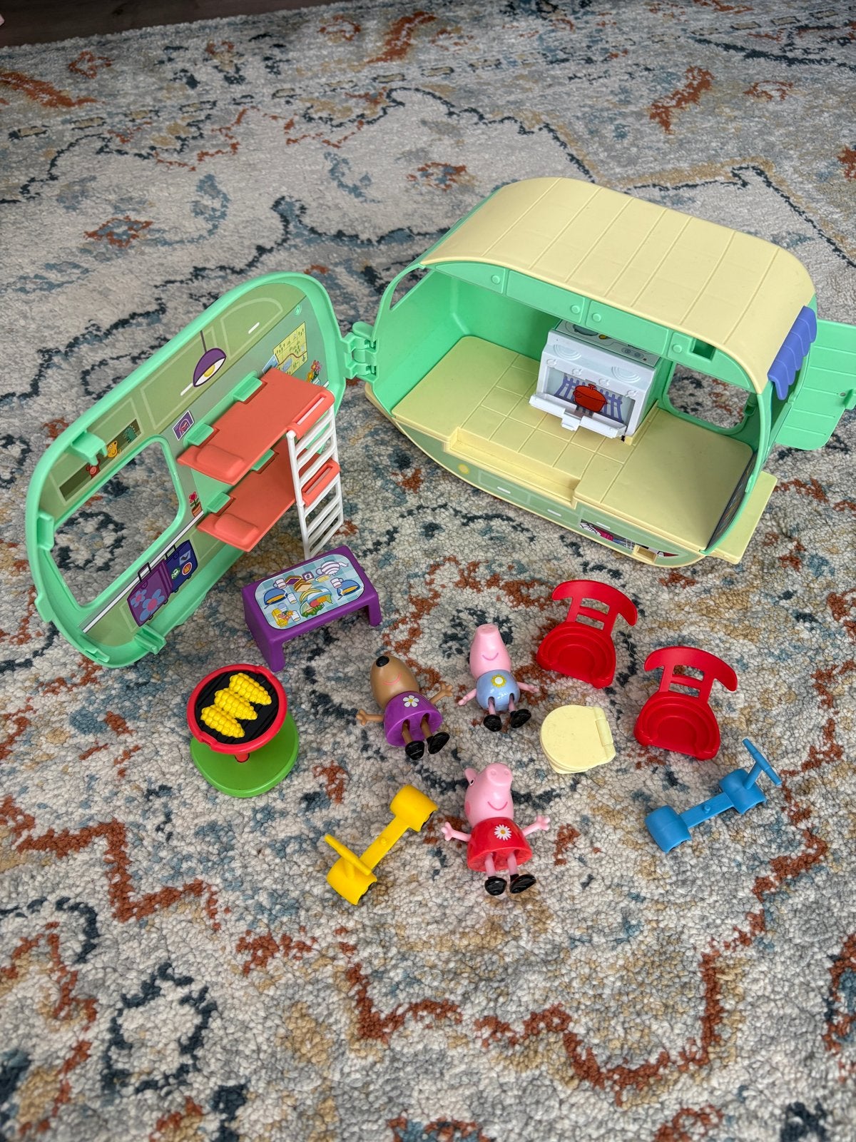 Peppa Pig Campervan Speelset met Figuren en Accessoires, Ophalen of Verzenden, Gebruikt, Jongen of Meisje